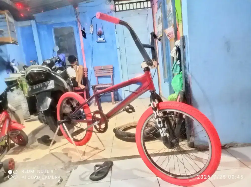 BMX / On The Hell Onthel 20