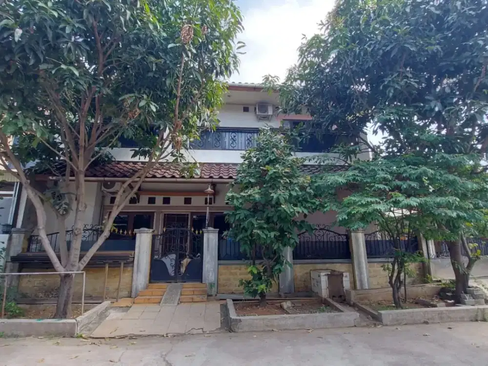 Rumah Hoek 2 lantai di Permata Harapan Baru Bekasi