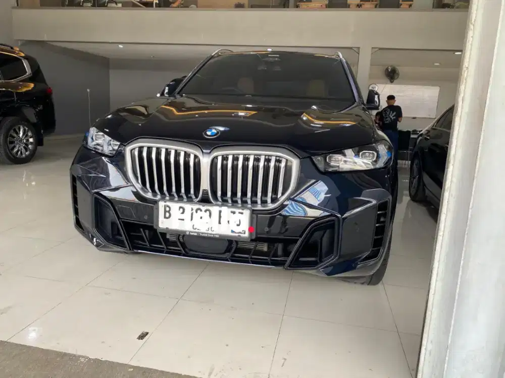 KM 9rb Antik | BMW X5 M Sport 2025 Nik 2024