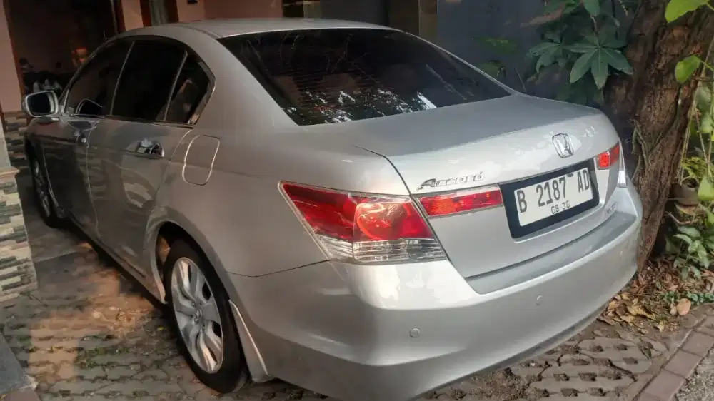 Honda Accord vtil 2.4 cc tahun 2010