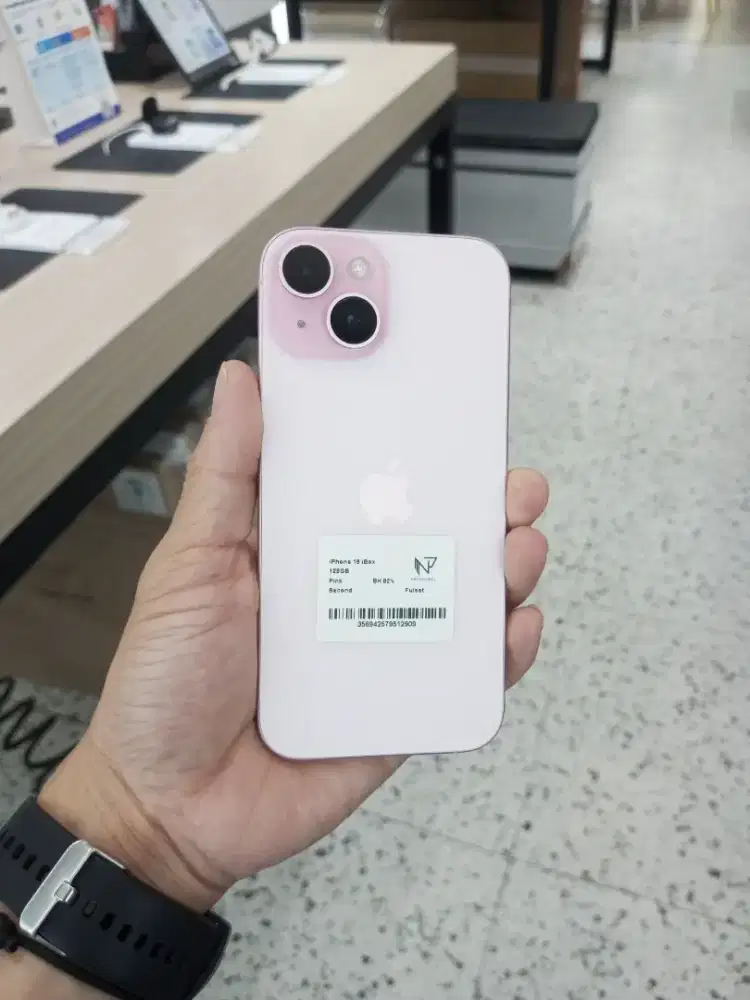 Kredit iPhone 15 128gb second garansi resmi iBox tanpa kartu kredit