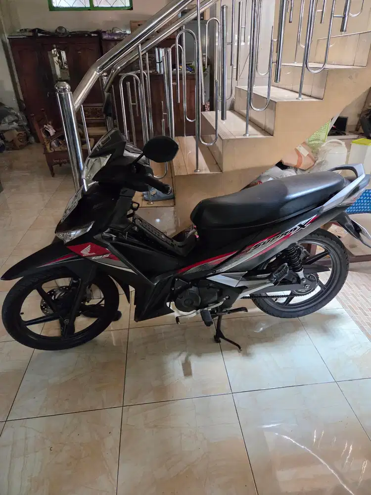 Supra 125 cw f1 injeksi 2021 pajak baru odo15rb gbm
