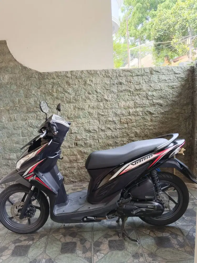 Honda Vario 110 LED eSP Hitam tahun 2015 – Kondisi Sehat, Siap Pakai!