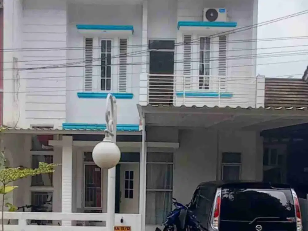 Rumah 2Lantai Depan Taman di Bukit Cimanggu City BCC