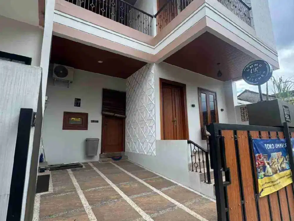rumah 2 lantai sangat rekomendasi di cikutra bandung shm