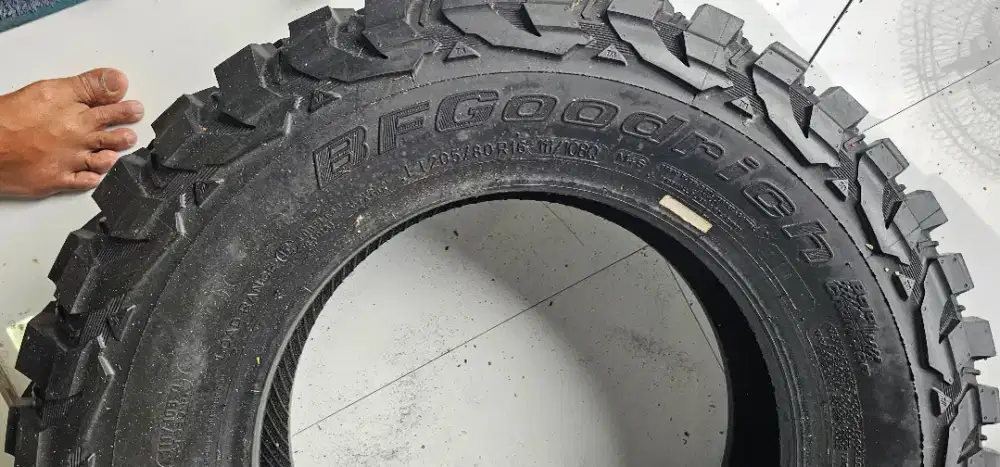 Ban bf goodrich 205/80/16
