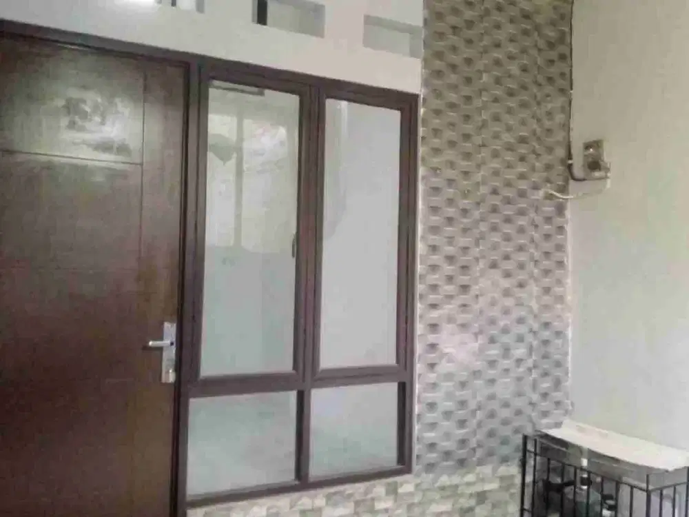 Jual Rumah Baru Type Mezanine di Karang Tengah Kota Tangerang