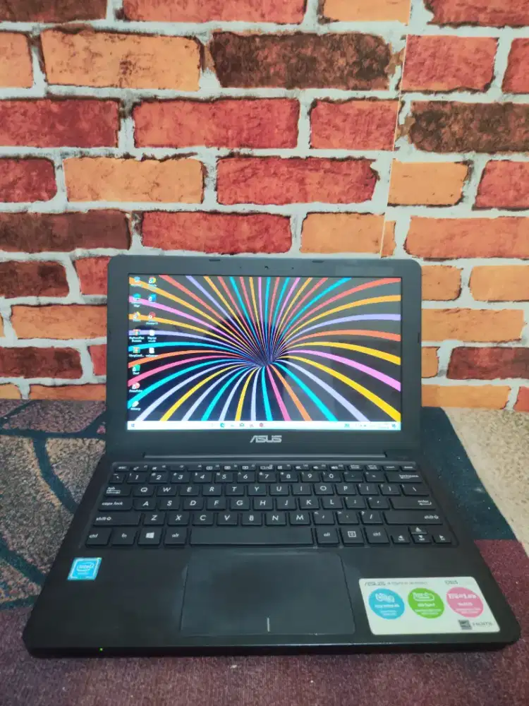 NOTEBOOK ASUS E202SA SERIES INTEL CELERON RAM 2GB HDD 250GB