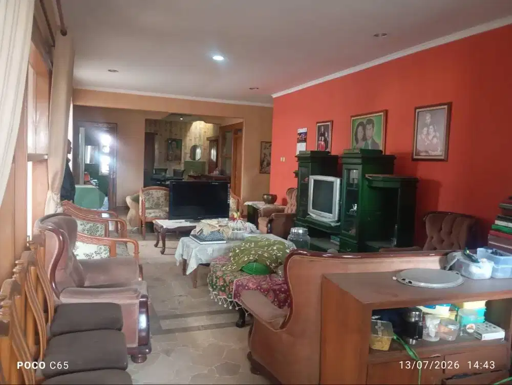 Dijual Rumah 2 Lantai Plus Ruang Usaha Dekat Pindad Kiaracondong