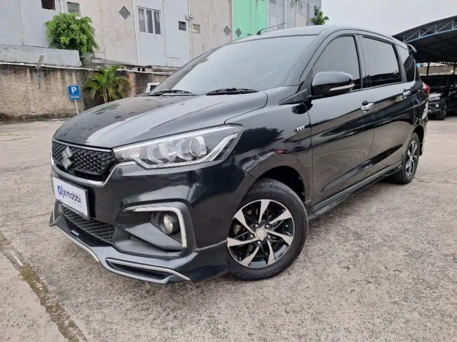 TDP 10 JT Suzuki Ertiga 1.5 Sport Bensin-AT Hitam 2020