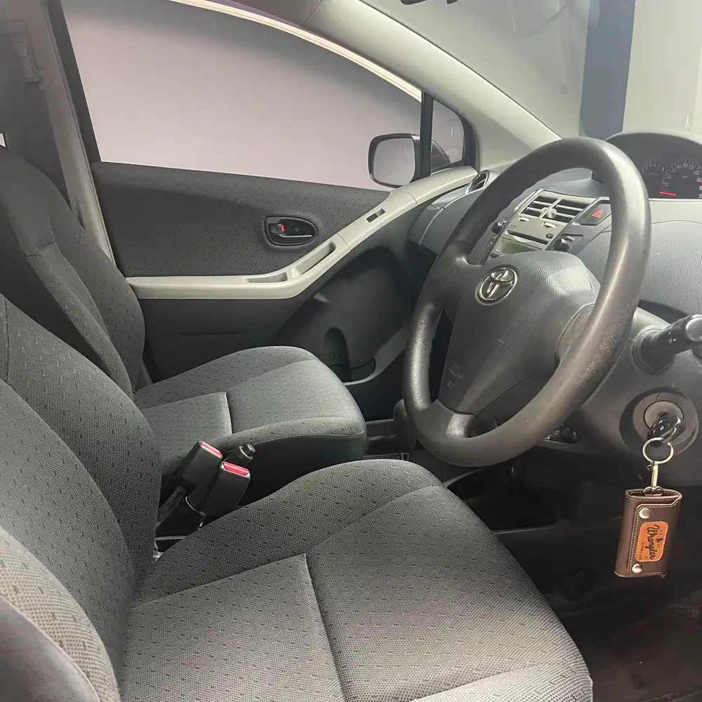 Toyota Yaris E 1.5 A/T 2011