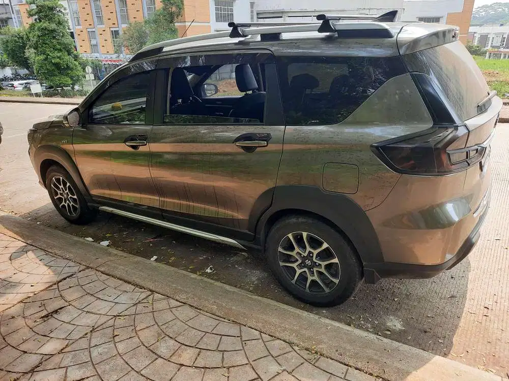Suzuki XL7 2023 Bensin