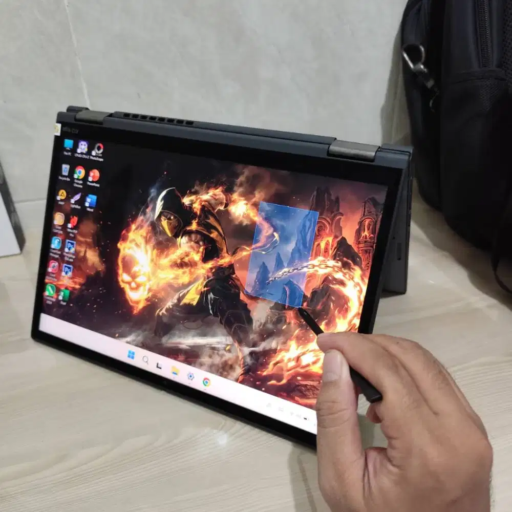Laptop Lenovo Thinkpad Yoga X13 Flip Toucshscreen Intel Core i5 11th M
