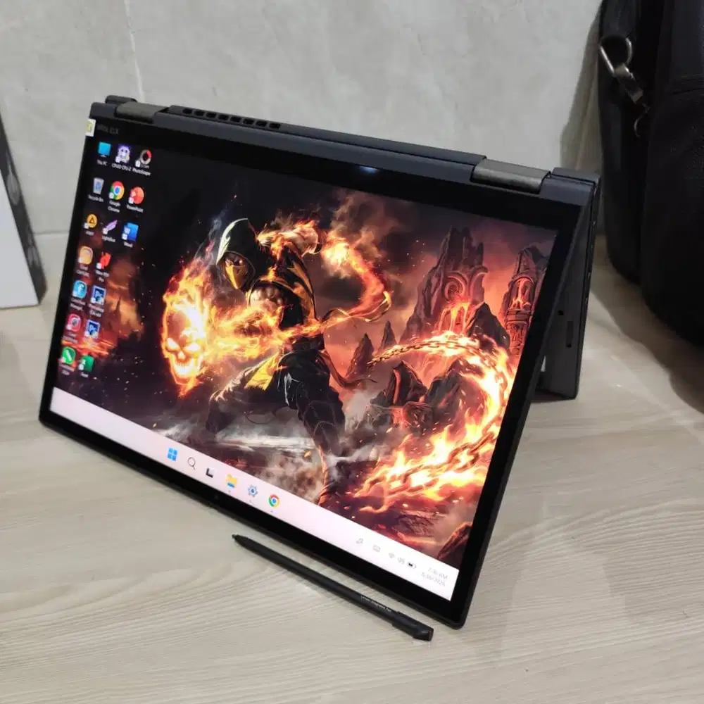 Laptop Lenovo Thinkpad Yoga X13 Flip Toucshscreen Intel Core i5 11th M