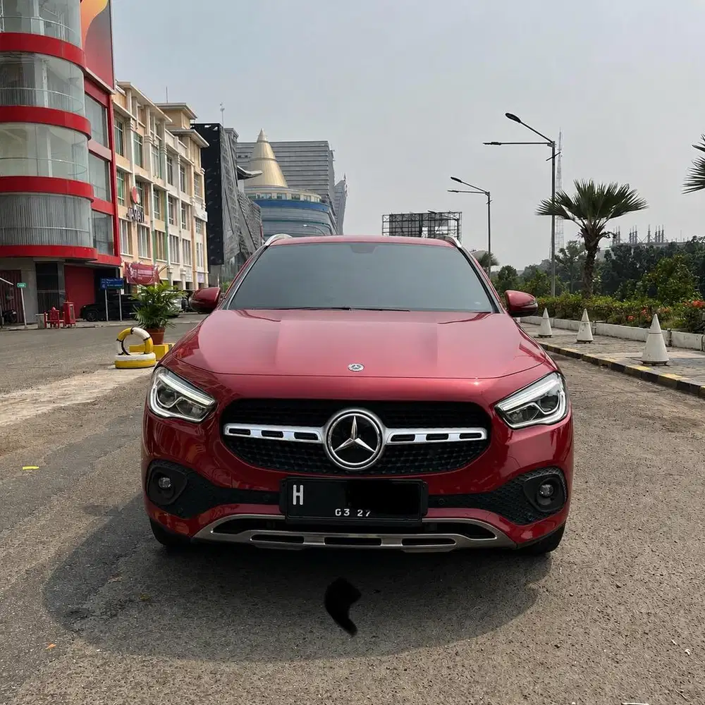 Mercedes Benz GLA 200 Progresive Line H247 2020  Merah