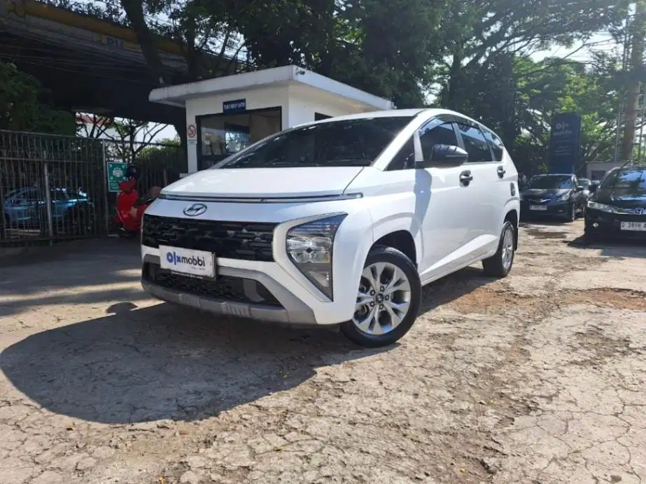 DP MURAH Hyundai Stargazer 1.5 Trend Essential Bensin-AT CRYIB
