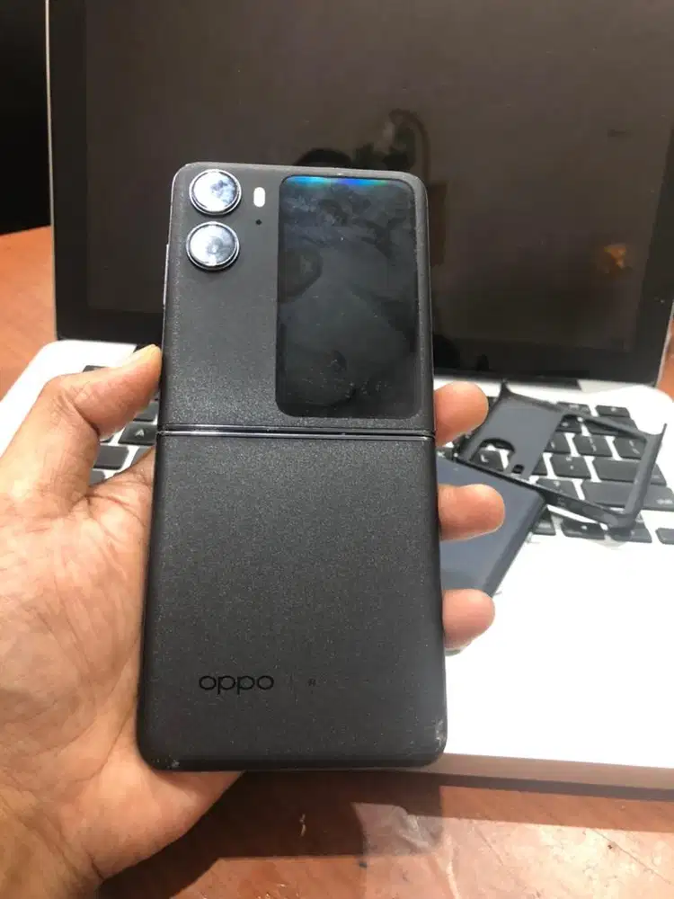 oppo Find N2  flip ram 8/256GB