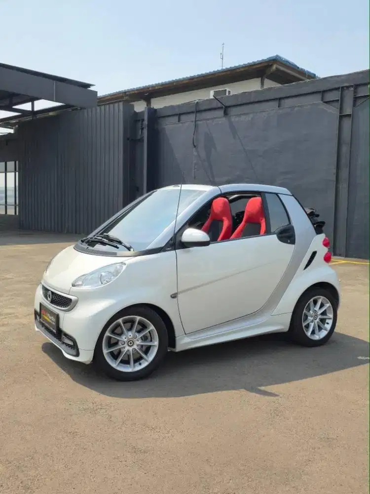 Smart Fortwo mhd 1.0 Cabriolet A/T 2013,KM 33 RB