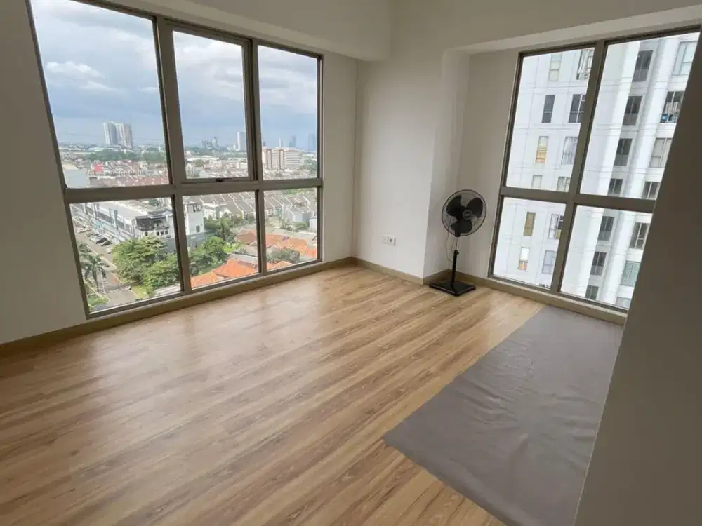 MIDTOWN SIGNATURE CORNER UNIT MEWAH 2 BEDROOMS AC GRANITE TILES & PARKET SEMI FURNISHED