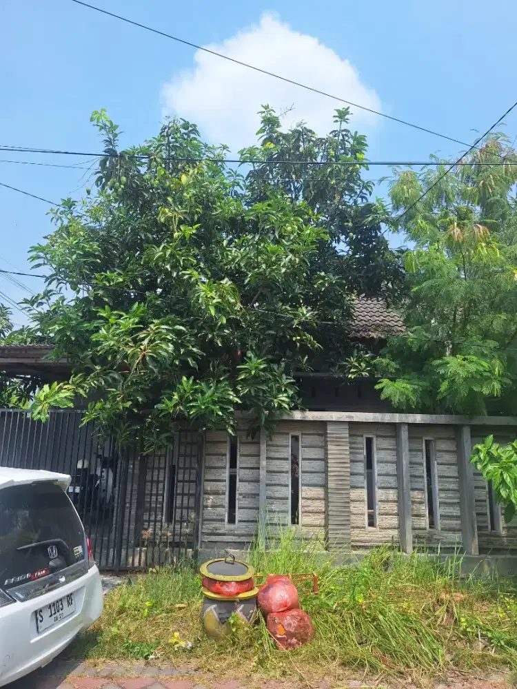 Disewakan / dikontrakkan rumah di perumahan surodinawan site Mojokerto