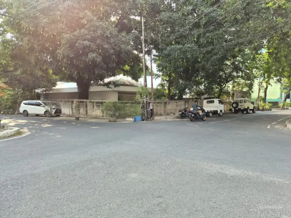 Dijual Murah Rumah Hoek di Cempaka Putih Barat Lahan Luas 1000 M2
