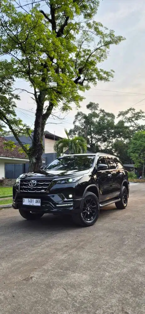 TOYOTA FORTUNER 2.8 GR SPORT MATIC (AT) 2022
