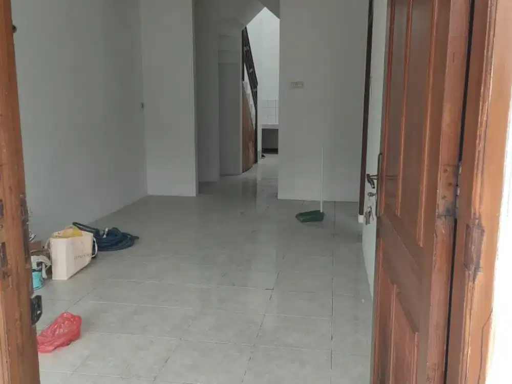 Rumah 2 Lantai Siap Huni di Taman Kopo Indah TKI 2
