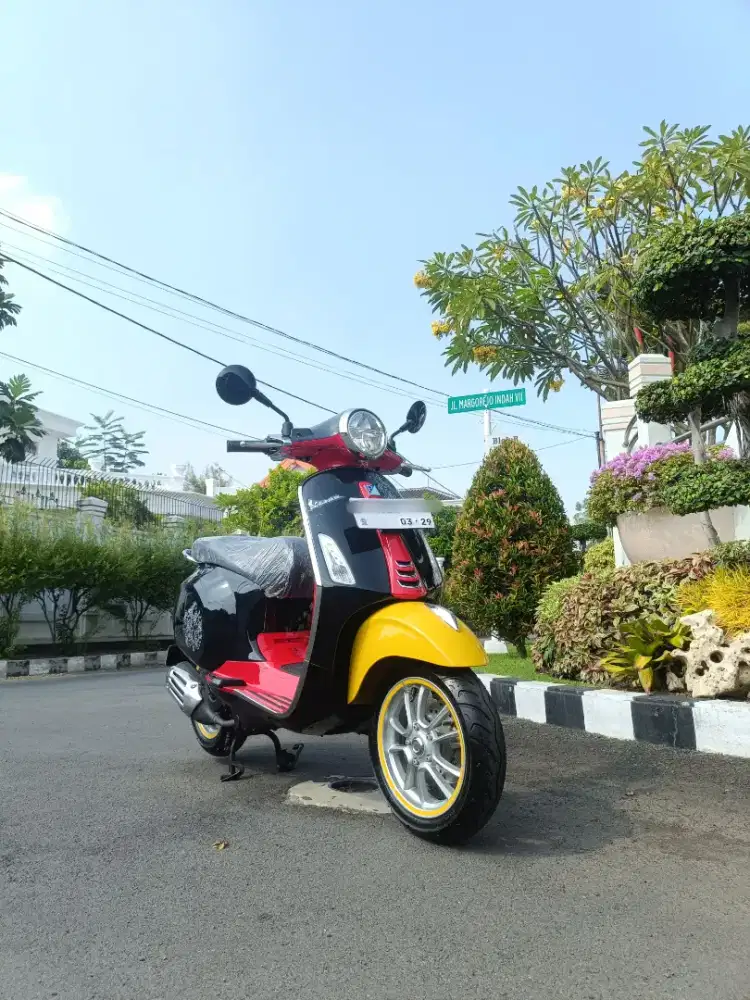 Vespa Primavera Iget 150 ABS X Mickey Mouse Disney Edition 2023