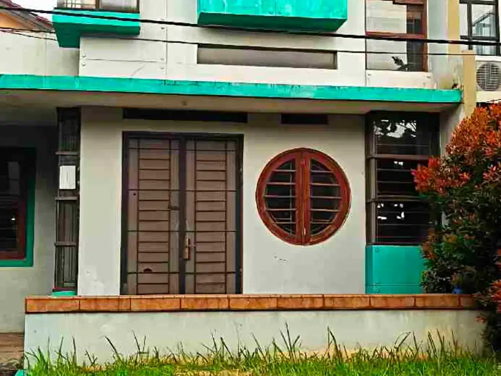 Di jual cepat rumah Lippo karawaci Tangerang