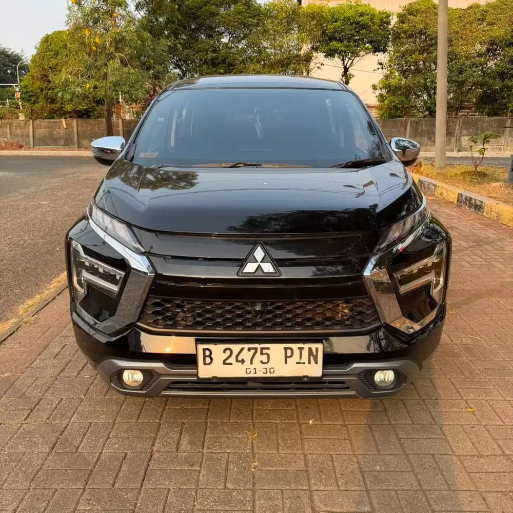 Mitsubishi Xpander Ultimate AT 2024 Hitam