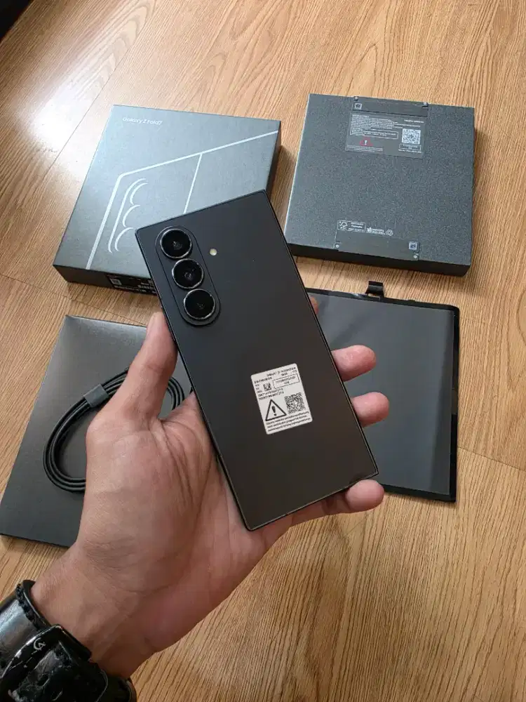 Samsung Z Fold 7 varian 1TB