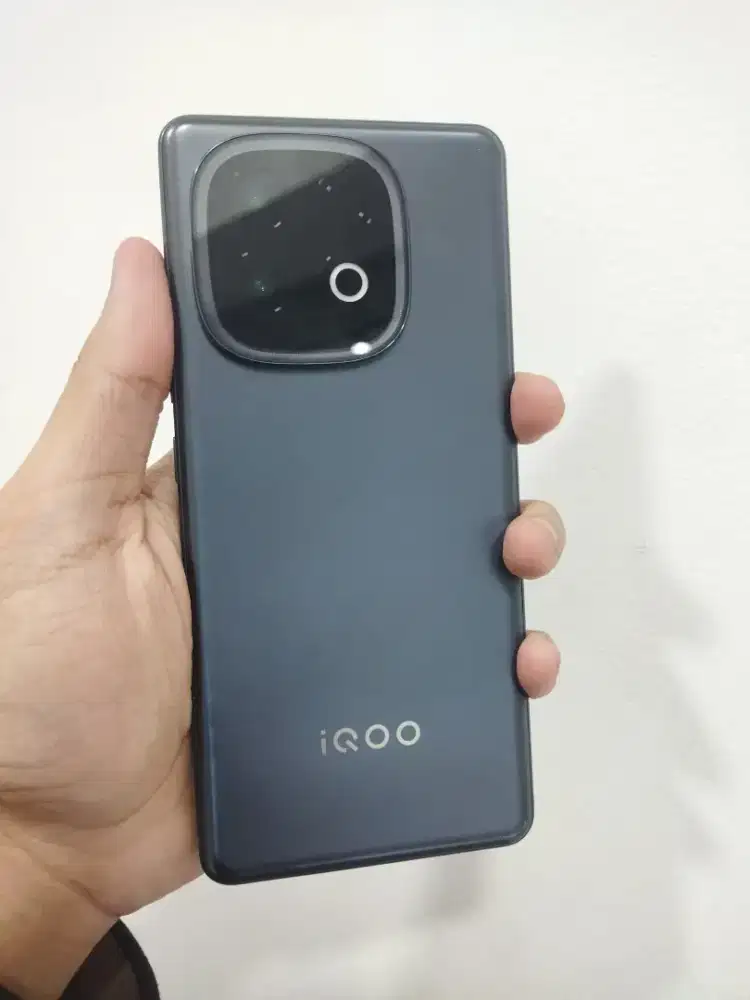 Iqoo Neo 10 12/256 like new