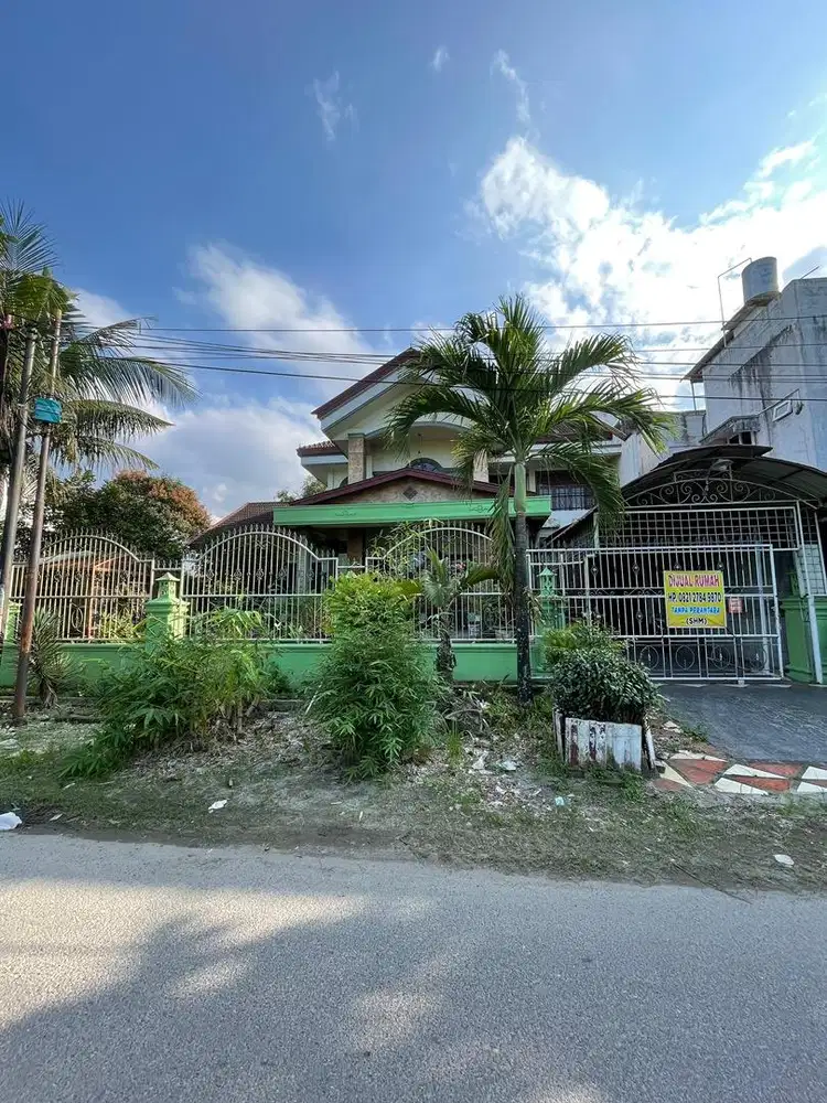 Rumah 2 Lantai Dijual di Pulo Brayan Medan Timur – LT 720m², LB 493m²