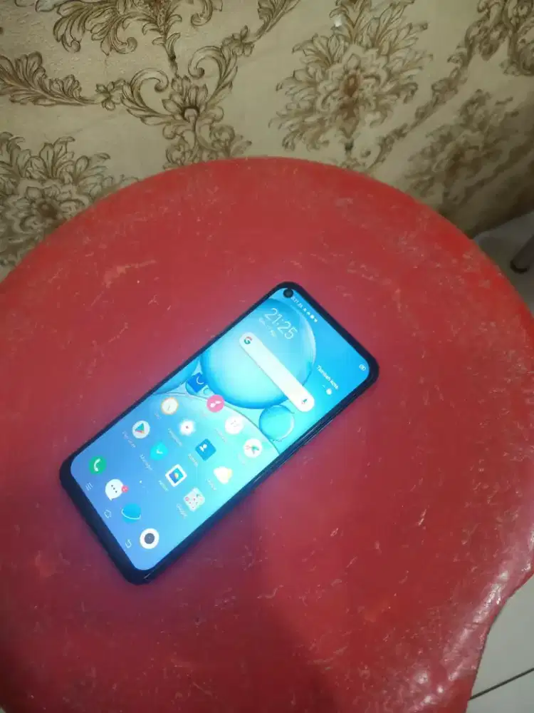 Vivo y30 ram 4/128 normal semua nya mlus hp cas aja