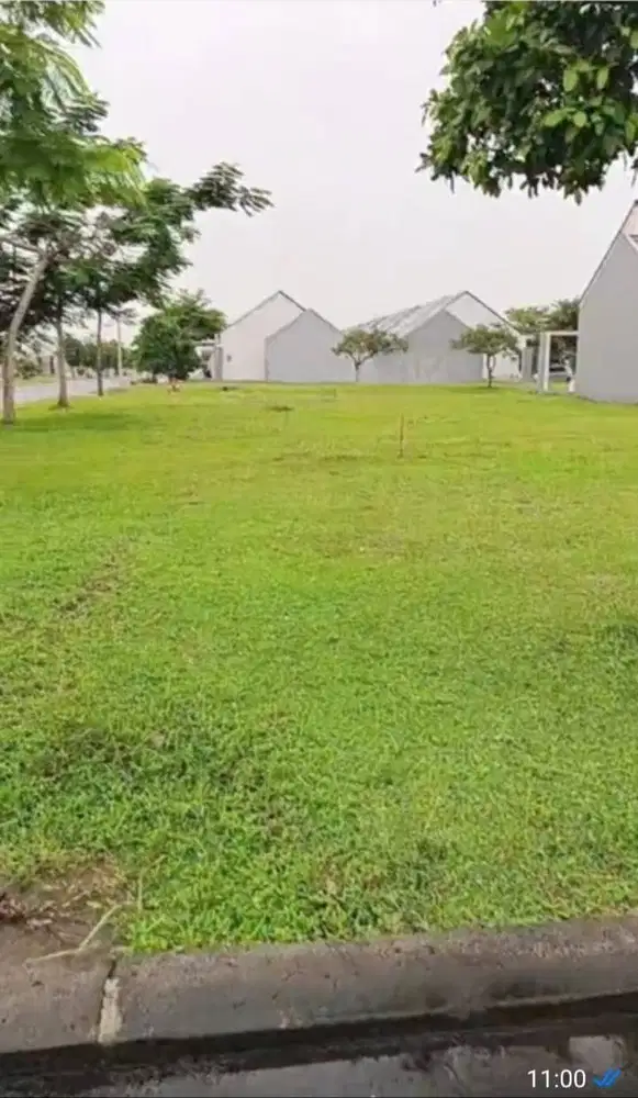 Suvarna Sutera Boulevard Utama, Dekat Kedaton Golf & Sekolah Laurensia