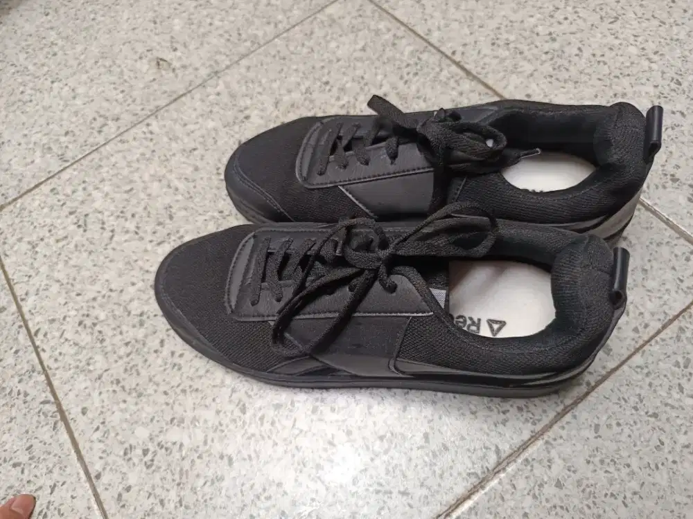Sepatu reebook cwe/cwo
