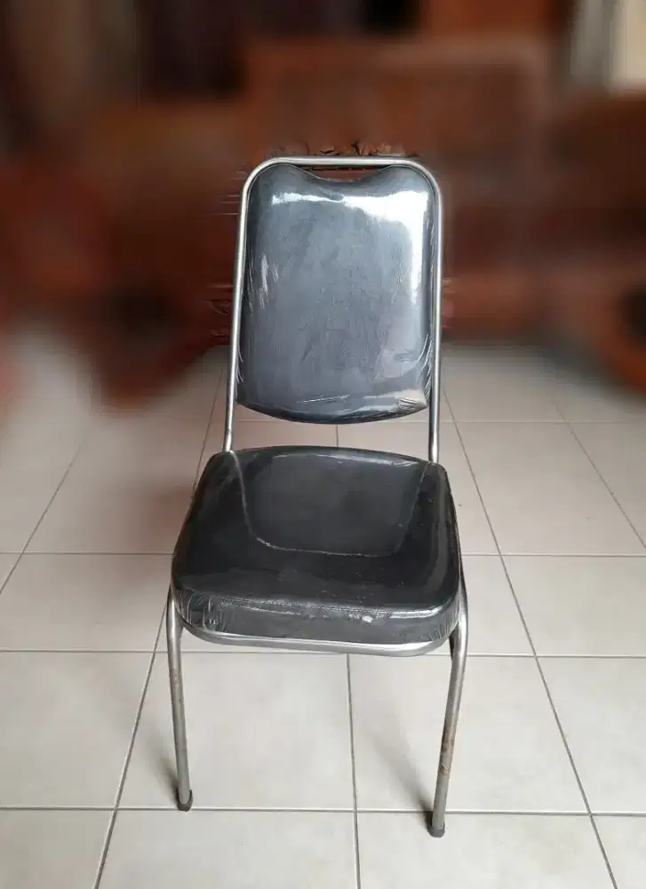 Kursi tumpuk / kursi pesta obral