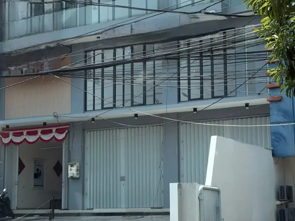 Ruko Raya Pucang Anom 3 Lantai Siap Pakai Cocok Untuk Kantor, Cafe ataupun Usaha