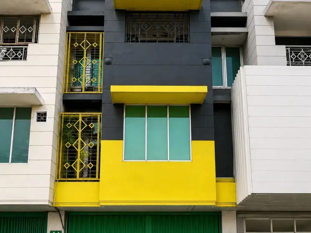 Ruko Raya Mulyosari NOL JALAN LANGKA PARKIRAN LUAS