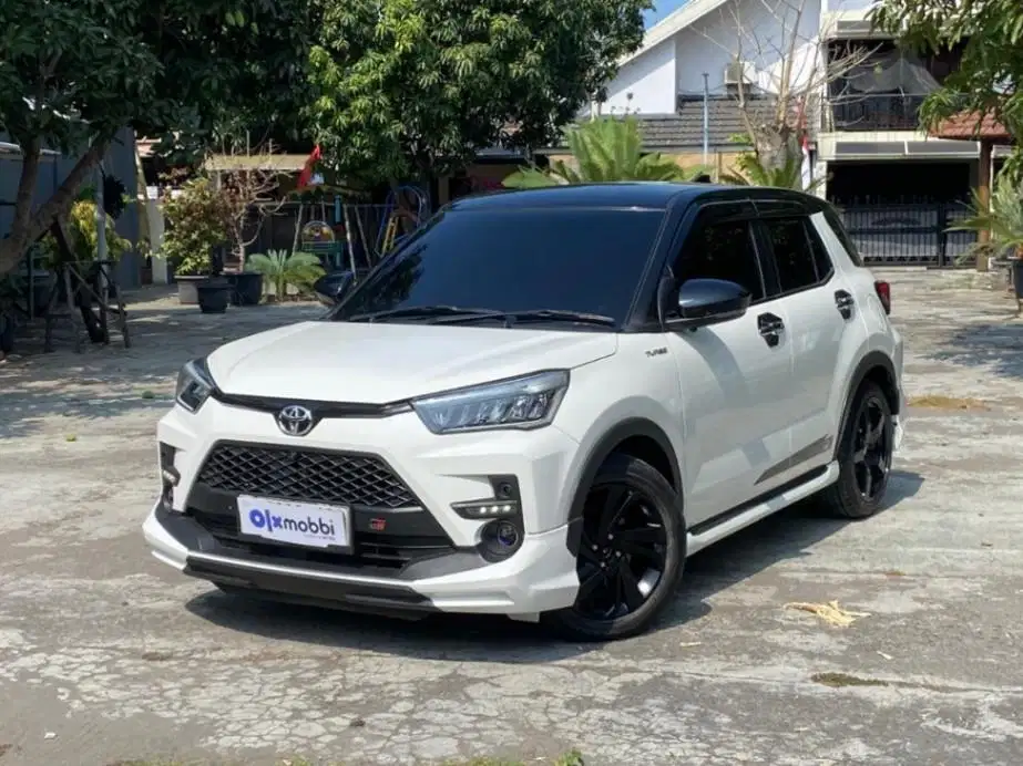 Toyota Raize 1.0 Turbo GR Sport Bensin-AT 2022 Putih