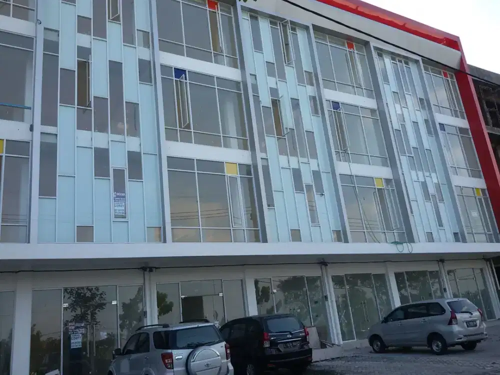 Dijual Ruko Raya MERR, Jl.Dr. Ir. H. Soekarno hadap raya.  Ada 3 unit jejer