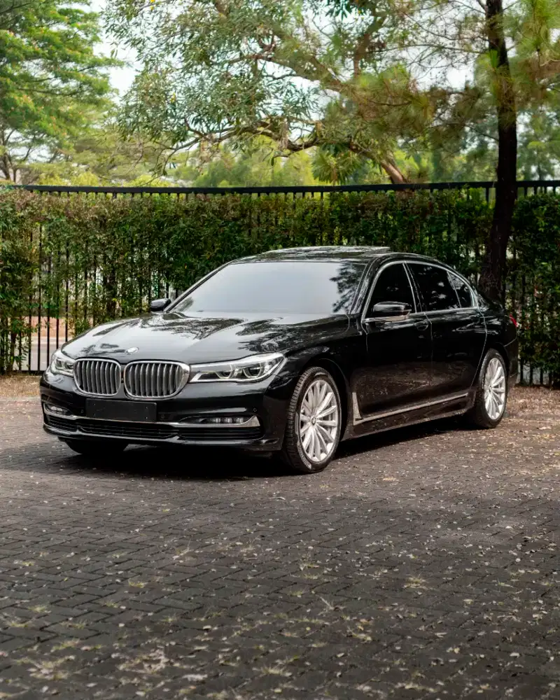 BMW 740Li Pure Exlelence CBU G12