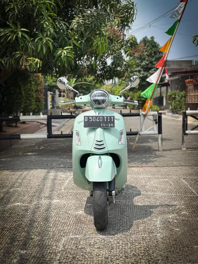 FOR SALE PIAGGIO VESPA GTS IGET ABS FL 2021 PERFECT CONDITION