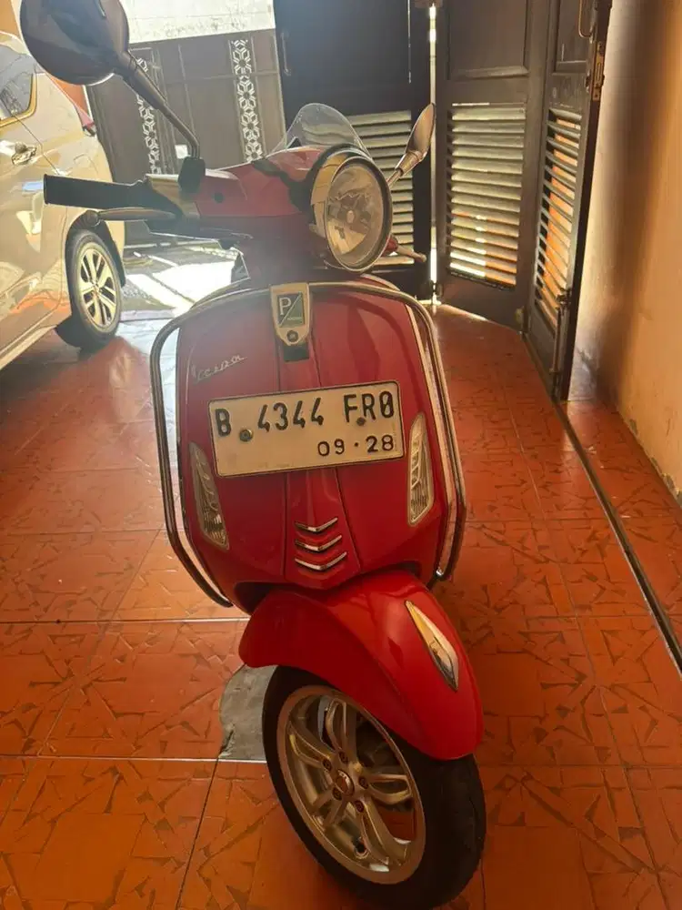 Di jual cepat dan motor masih plat B , pajak jalan terus