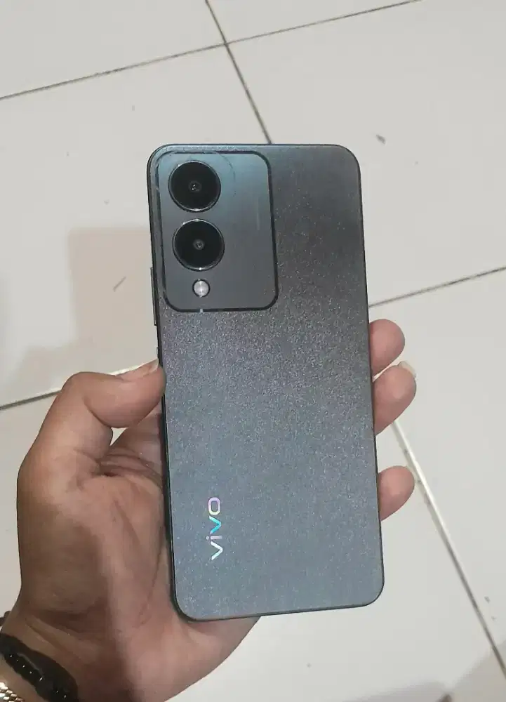 Vivo y17s ram 6+6/128!.