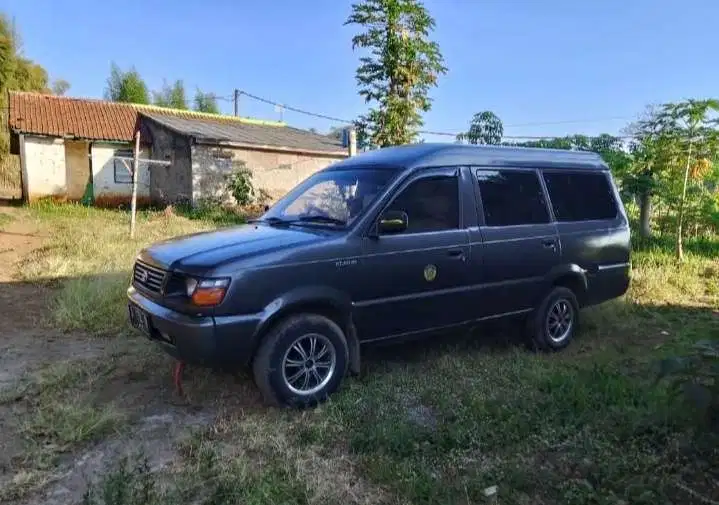 Toyota Kijang 1997 Bensin