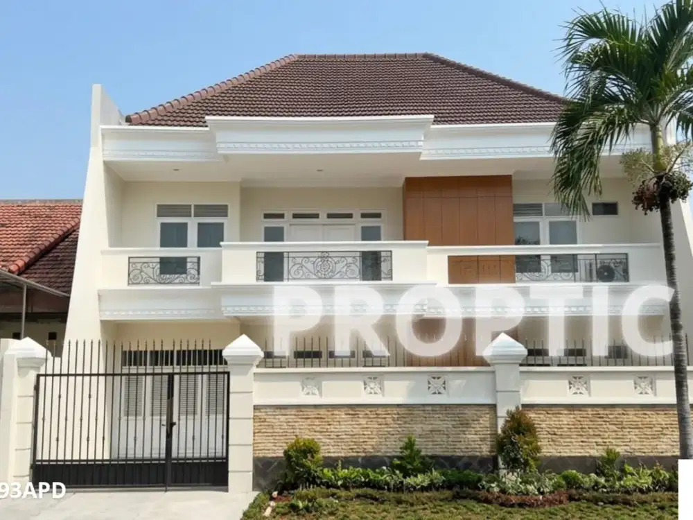 Rumah 2 Lantai Wonocolo Surabaya - Crm293apd