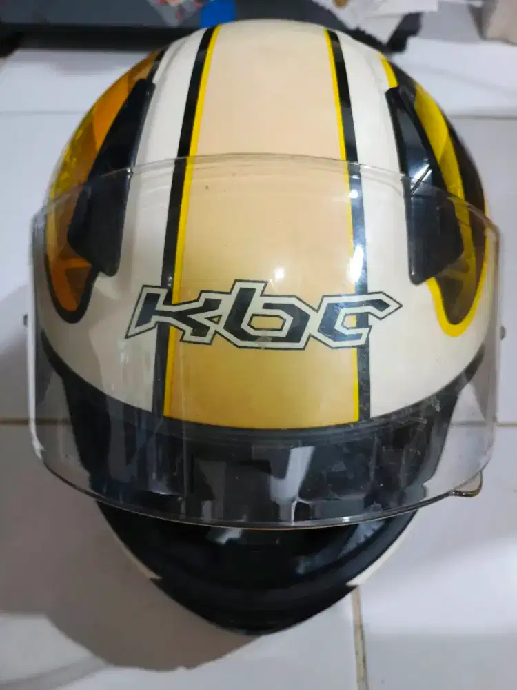 Helm KBC zero size XL kuning