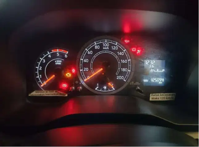 Toyota Hiace 2023 Diesel
