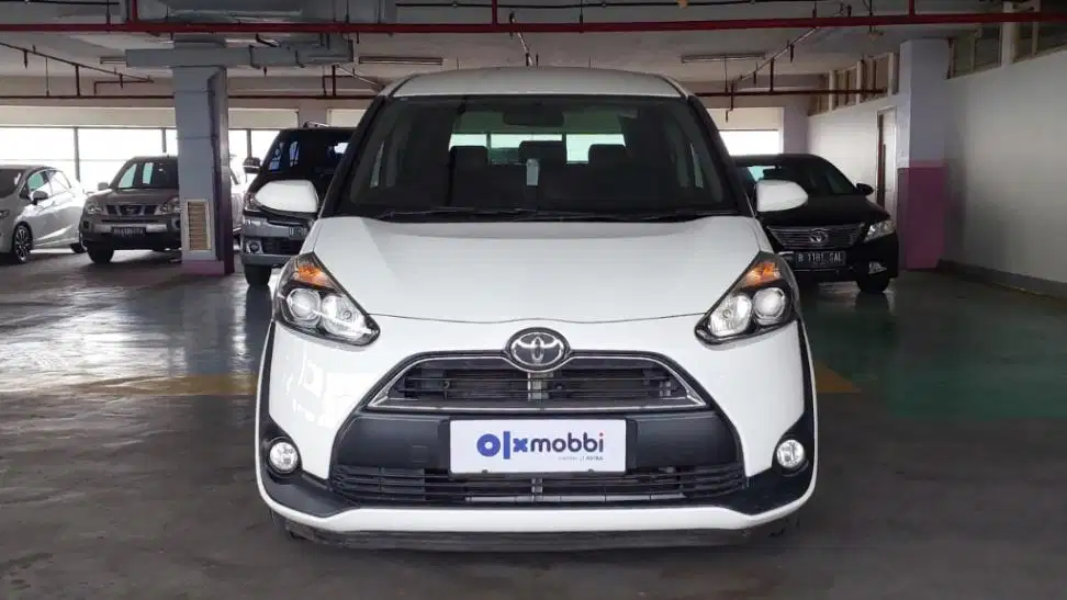 TDP 7, JT Toyota Sienta 1.5 V Bensin-AT Putih 2016